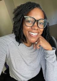 Brenda Mckay's Instagram, Twitter & Facebook