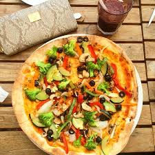 Pizza without cheese, without yeast, without oven for 10 minutes from 2 ingredients. Vegan Pizza Vegetable Pizza Without Cheese Not On The Menu Bild Von Nanamia Pizzeria Mozes Yogyakarta Tripadvisor