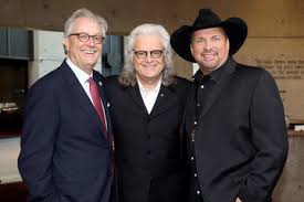 Seem to be the only friends i've left at all. Garth Brooks Kyle Young Pictures Photos Images Zimbio