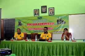 Kami menyedikan informasi lengkap terkait dengan alamat dan telepon dinas pendidikan dan kebudayaan pusat di wilayah propinsi jawa tengah yang ada di semarang. Ketua Pengurus Radio Antar Penduduk Indonesia Rapi Propinsi Jateng M Didik S Nadrel Beserta Jajaranya Bersama Pengurus Wilayah 20 Kab Sukoharjo Turun Lapangan Dengan Drs Darno M Pd Kepala Dinas Pendidikan Kab Sukoharjo