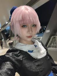 One day I hope someone will look at me the way you look at Ro