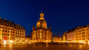 Der aufstieg von drittligist dynamo dresden in die 2. Desktop Hintergrundbilder Dresden Deutschland Strasse Nacht 2560x1440