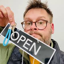 A new artist opening up in my town. This should be interesting