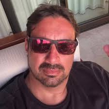 Primero que todo no es una redada de inmigración, no es ICE, es la policía  en NY, y la policía de NY no hace redadas de inmigración, segundo no son  venezolanos y