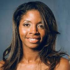 Noelle Curtis (@PrettyDapperDay)