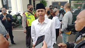Sunda empire muncul tak lama setelah berita keraton agung sejagat bermunculan. Y J Eci1xrqzsm