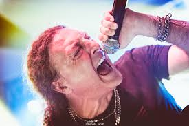 Show Emocionante Do Angra Em Sorocaba || Fanzine Mosh || Since 1987