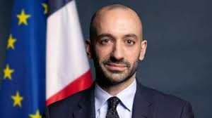 France warns against demilitarizing Ukraine