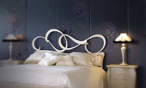 Letti in ferro classici giusti portos forgiati a mano per l'arredamento classico della camera da letto e della zona notte Arredamento Classico Camere Classiche Letti In Ferro Battuto Letti In Legno E Imbottiti Complementi Di Arredo Classici Di Giusti Portos