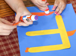 This week's abc craft features fins, a tail, and plenty of opportunity to practice the letter f with your preschooler. Printable Letter F Craft F Is For Fish Free Download