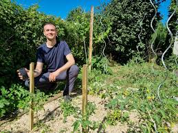 Maria federico phica camille was visiting for a short time