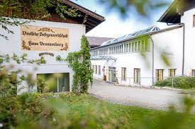 Hier servieren wir nicht nur leckere getränke, sondern verleihen auch verschiedene spiele. Unser Haus Ver Di