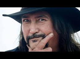 15 8 Questions with.....Episodes 351-375