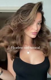 This simple curly hair tool allows me to easily get a beautiful hairst...