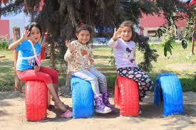 Un juego es una actividad recreativa donde intervienen uno o más participantes. Como Jugando Implementa Juegos Recreativos Con Material Reciclado Noticias Agencia Peruana De Noticias Andina