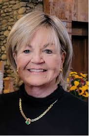 Deborah Bandy's Instagram, Twitter & Facebook