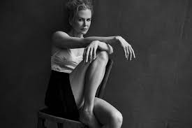 Der pirelli kalender 2017 wartet mit hochkarätigen. Peter Lindbergh Pirelli Calendar 2017 Nicole Kidman Bewerbungsfoto Frau Fotografie Frauenposen
