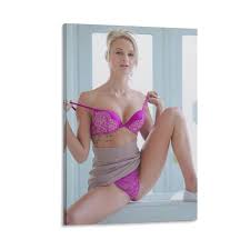 LKHEsol Emma Hix Sexy Poster Canvas Wall Art Posters For Room Aesthetic And  Decor Canvas Painting Wall Art Poster for Bedroom Living Room Decor  24x36inch(60x90cm) : Amazon.ca: Home