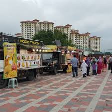 The deluxe room is spacious, pools are superb, good food, good customer service & clean/calm environment (hotel surrounded by greeneries). Hotspot Food Truck Di Presint 14 Perbadanan Putrajaya Facebook