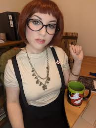 Casual cosplay of Janine from Ghostbusters 2