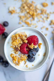 The Easiest Instant Pot Yogurt Recipe - Farmhouse on Boone