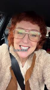 Debi Piper's Instagram, Twitter & Facebook