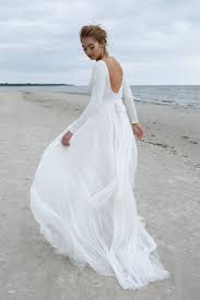 4.5 out of 5 stars. Nordic Simplicity Sadoni Brautmode Aus Norwegen Hochzeit Um 3