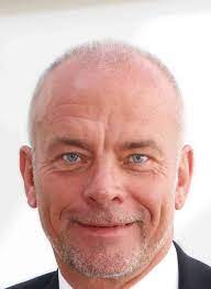 13, sparkasse, banken, sparda bank Chef Der Sparda Bank Sudwest Denkt Uber Kontofuhrungs Gebuhren Nach