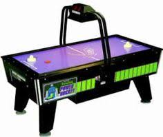 Die zweifarbig bedruckte, kratzfeste spielfläche besitzt unzählige löcher. Die 76 Besten Ideen Zu Air Hockey Air Hockey Airhockey Tisch Gameroom Ideen