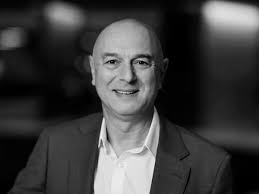 Danny Hoyle (@craftyaslan)