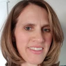 Ellen Lancaster (@declutterathome)