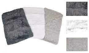 Zusätzlich zeichnet sich teppich durch eine hohe strapazierfähigkeit aus und trocknet äußerst schnell. Kunstfellteppich Auflage Vorleger Bettvorleger Teppich Fellteppich 60x90x5cm Kaufen Bei Www 1a Handelsagentur De