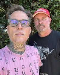 Toby Morse's Instagram, Twitter & Facebook