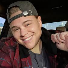 Pledge: Darker Bond Edition (The Sefaeran Bond Trilogy)