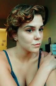 Inspiration de coupes pour les cheveux courts et bouclés