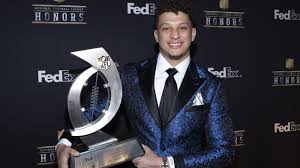 Patrick mahomes is only 17 of 35 tonight. Mvp Patrick Mahomes Is Now Part Of The Legendary Black Quarterback Fraternity