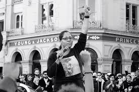 Shareena clanton, bernard curry, pete mctighe and marcia gardiner were also in the crowd, as was roger hodgman who i noticed dutifully holding pamela's bag and scarf at the end of the event. Shareena Clanton Home Facebook