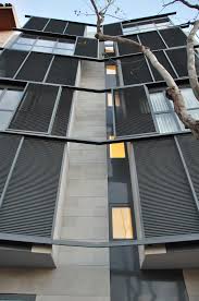 Galeria De Edificio De Vivendas Em La Fontsanta Duch Piza Arquitectos 3 Facade House Facade Architecture Building A House