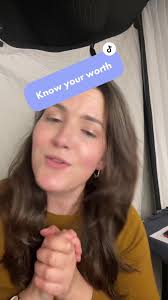 Know your worth! 💪🏻 #voiceover #boothlife #voiceactor #gvaa #vo #moneytok