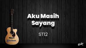 A bm ku sungguh masih sa e yang padamu ja c#m ngan sampai kau mening f#m galkan aku be bm gitu sangat berhar e ga dirimu ba a giku dan bm ku pastikan setia e dihatimu kan c#m ku korbankan semua f#m nya untukmu sung bm guh kuberharap kau e pun begitu pa a daku Chord St12 Aku Masih Sayang Kunci Gitar Dasar Dari C Lirik Lagu Kau Rinduku Jiwaku Indah Tribun Manado