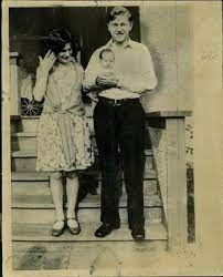 Baby face nelson / spouse Wire Photo 1929 George Baby Face Nelson Wife And Son 108618947