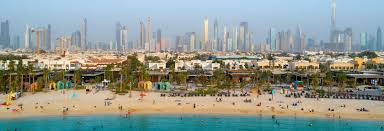 Châteaux cathares, abbayes et villes historiques témoignent d'une grande richesse, sans oublier la côte vermeille avec ses petits ports, la cité de carcassonne et le canal du midi. Pedalo At La Mer Dubai