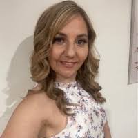 Deb Clover's Instagram, Twitter & Facebook