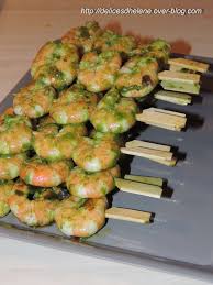 Brochettes De Crevettes Grillees Au Pesto Les Delices D Helene Brochette Crevette Brochettes De Crevettes Grillees Crevettes Grillees