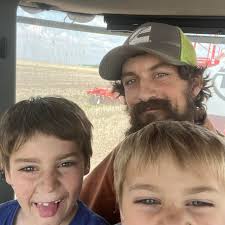 How to remove bearings from belt rollers?