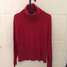 Beli baju kaos pria murah, aneka desain kaos distro dan kaos polos pria model terbaru hanya di bukalapak! Kaos Leher Tinggi Fesyen Wanita Pakaian Wanita Atasan Di Carousell