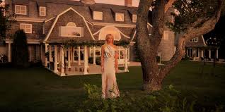 Go Behind the Luxe Coastal Set Design of “Sirens” – Frederic Magazine