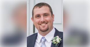 Leslie Parham's Instagram, Twitter & Facebook