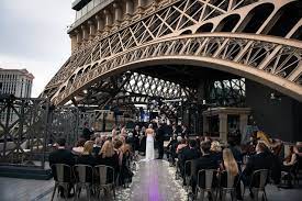 Wedding Ceremony Under The Eiffel Tower Las Vegas Sophisticated Wedding Eiffel Tower Las Vegas Upscale Weddings