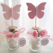 Sono il simbolo della nobiltà e della purezza d'animo. Personalized Favor For Girl S Communion Jar With Stopper And Felt And Fabric Butterfly Assorted Colors In Pink And White And Beige Shades Bomboniere Feste A Tema Bomboniere Per Bambina